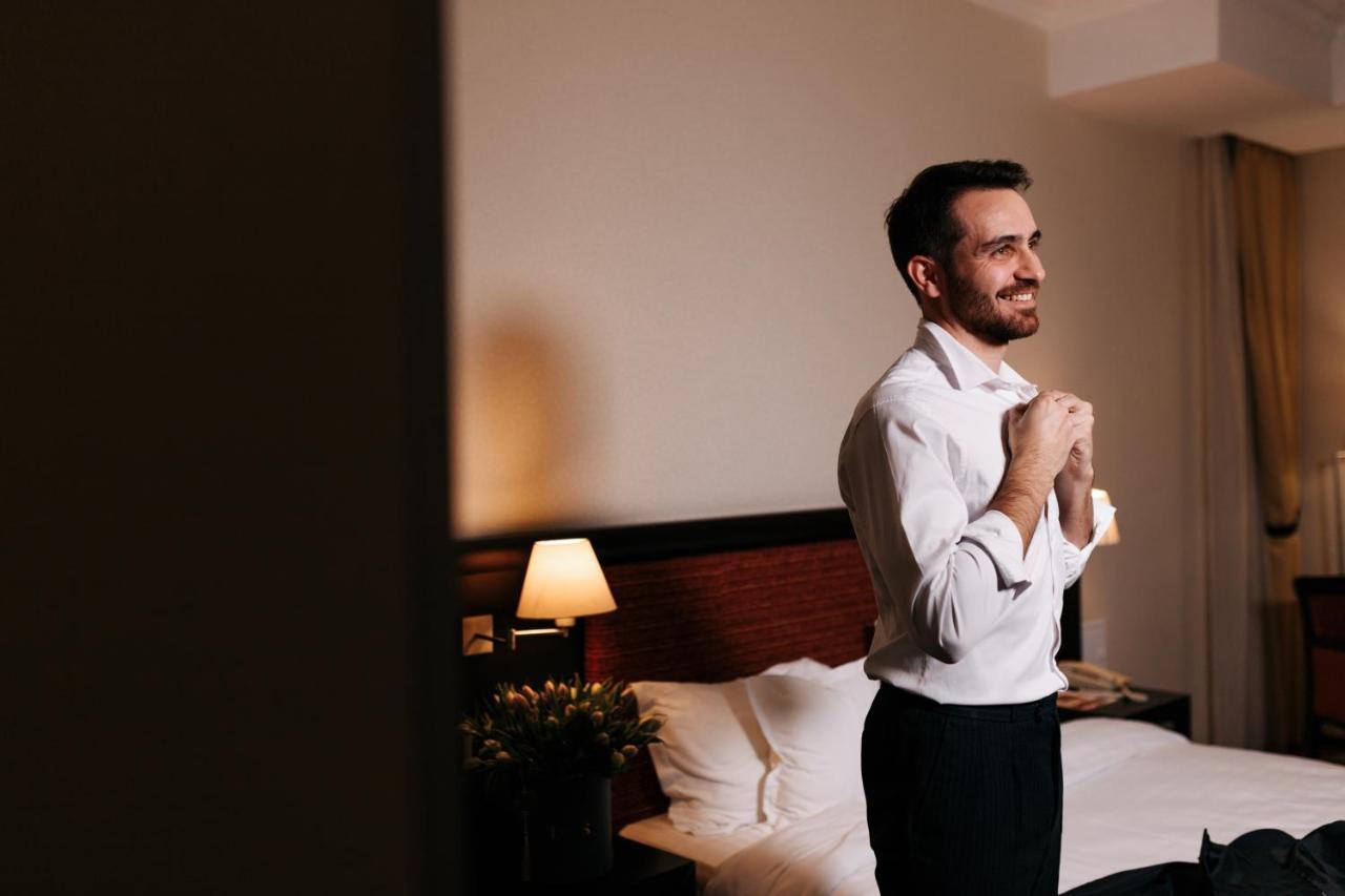 Menorah Hotel Ντνιπροπετρόφσκ Εξωτερικό φωτογραφία