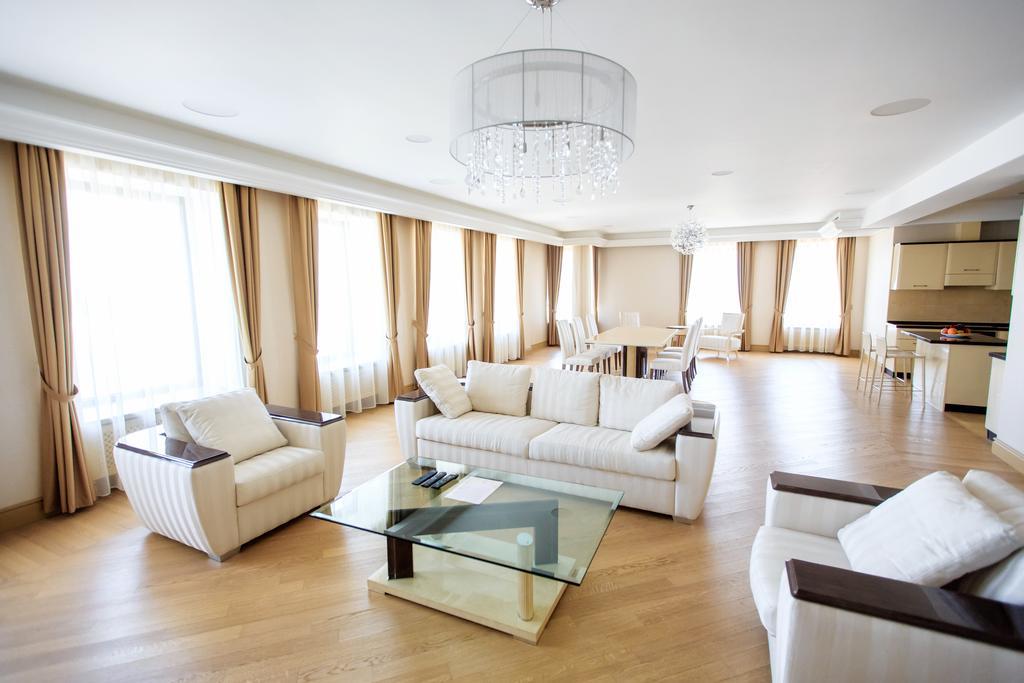 Menorah Hotel Ντνιπροπετρόφσκ Εξωτερικό φωτογραφία