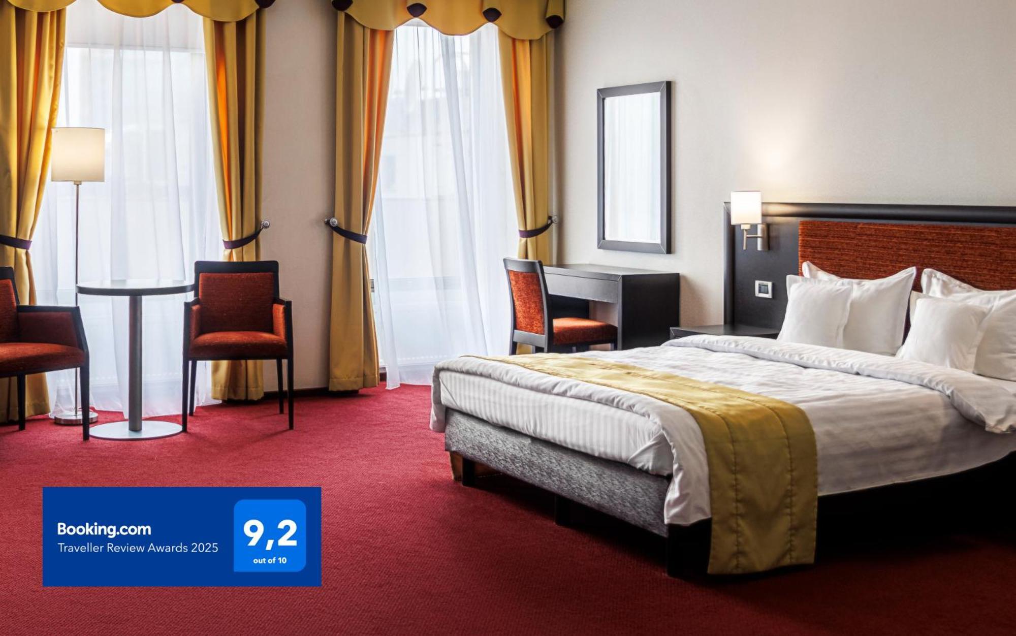 Menorah Hotel Ντνιπροπετρόφσκ Εξωτερικό φωτογραφία