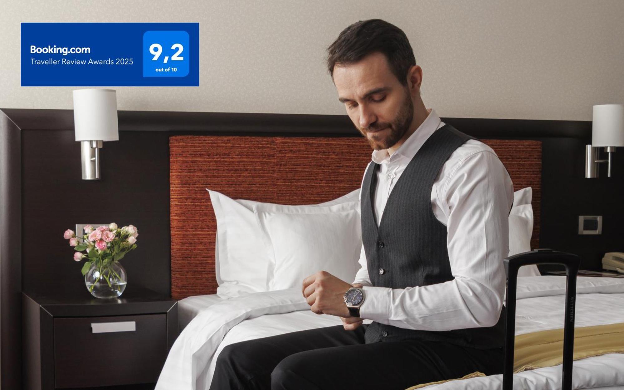 Menorah Hotel Ντνιπροπετρόφσκ Εξωτερικό φωτογραφία